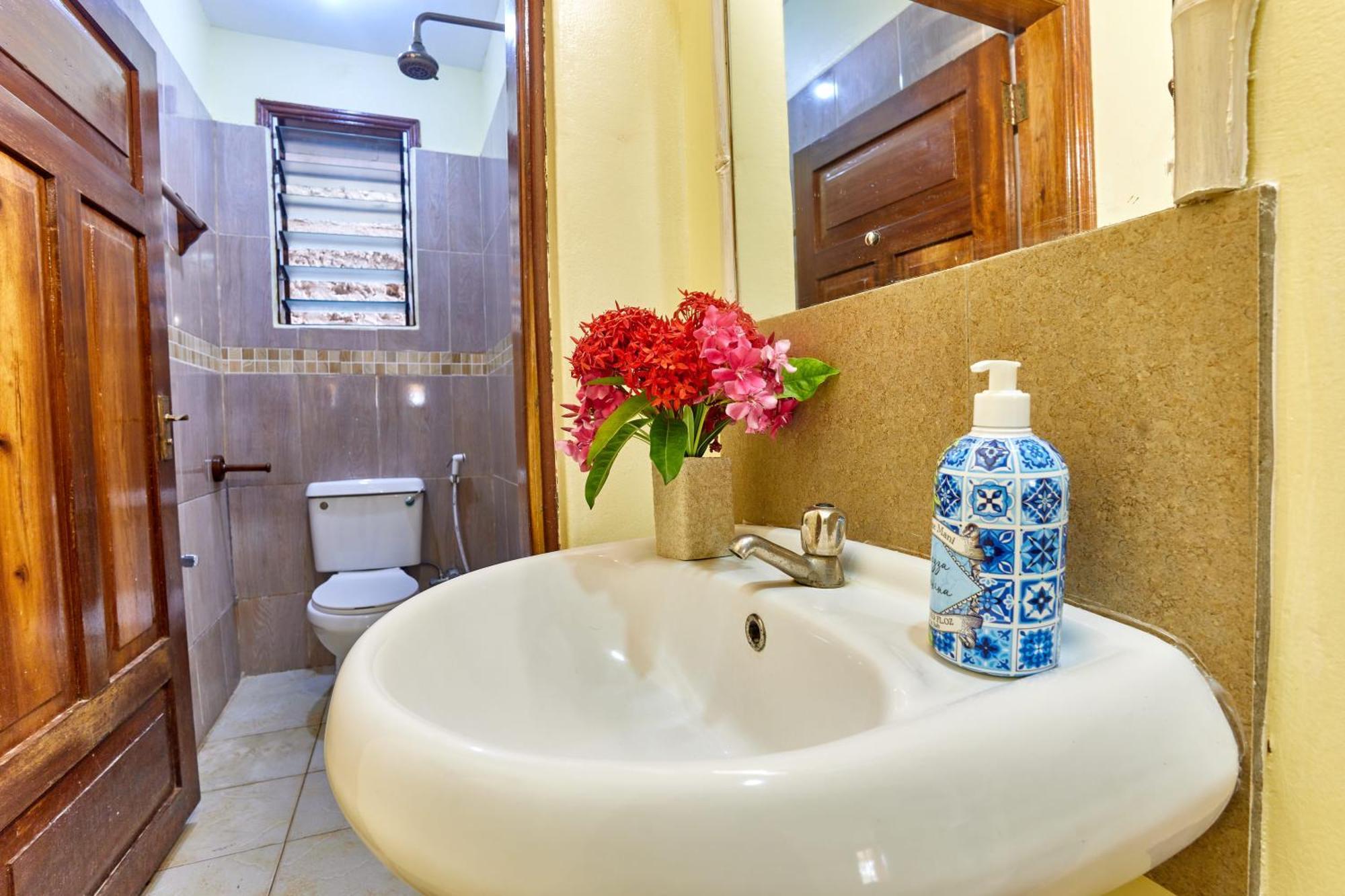 Diani Beach Gold Apartments Экстерьер фото