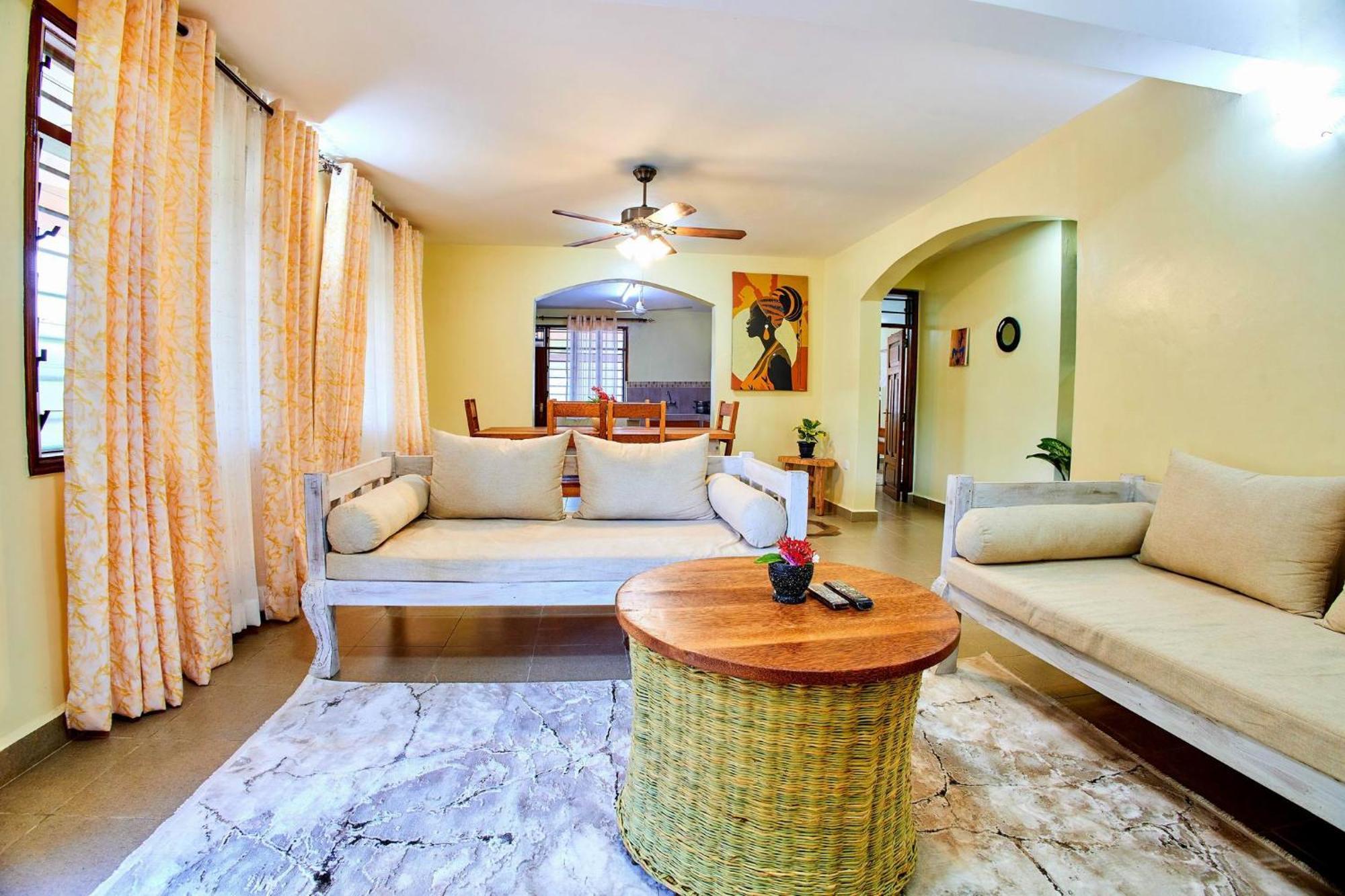 Diani Beach Gold Apartments Экстерьер фото